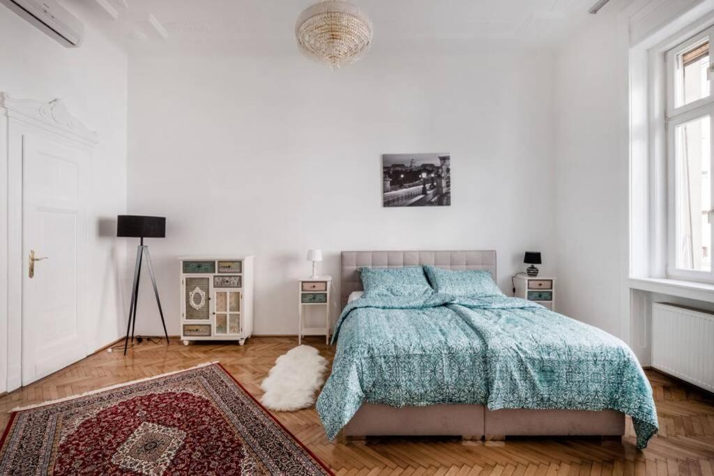 Oktober 6/8 Apartment Budapest Eksteriør bilde