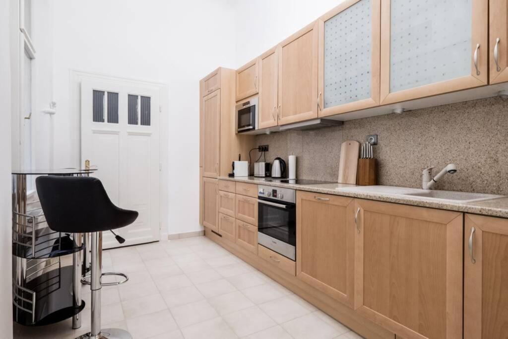Oktober 6/8 Apartment Budapest Eksteriør bilde